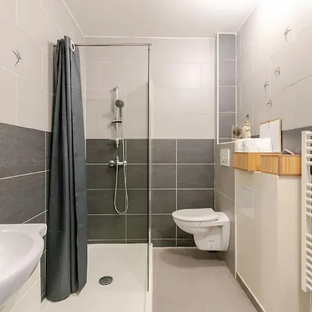 Prive Et Calme Eurexpo Groupama Stadium Tram Parking Terasse Apartment Saint-Priest (Rhone)