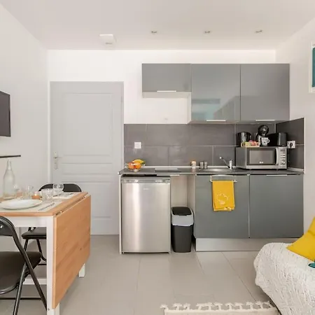 Apartment Prive Et Calme Eurexpo Groupama Stadium Tram Parking Terasse Saint-Priest (Rhone)